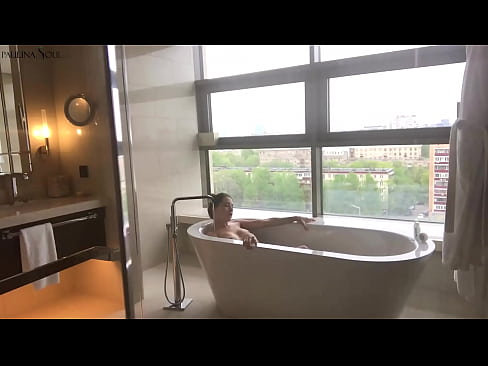 ❤️ Enorme babe die hartstochtelijk haar poesje aftrekt in de badkamer ❤ Porno at porn nl.bestsexporno.ru ❌